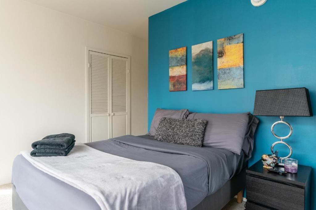 Spacious Charming Condo With Great Views Near The Grove ロサンゼルス エクステリア 写真