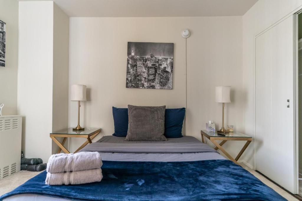 Spacious Charming Condo With Great Views Near The Grove ロサンゼルス エクステリア 写真